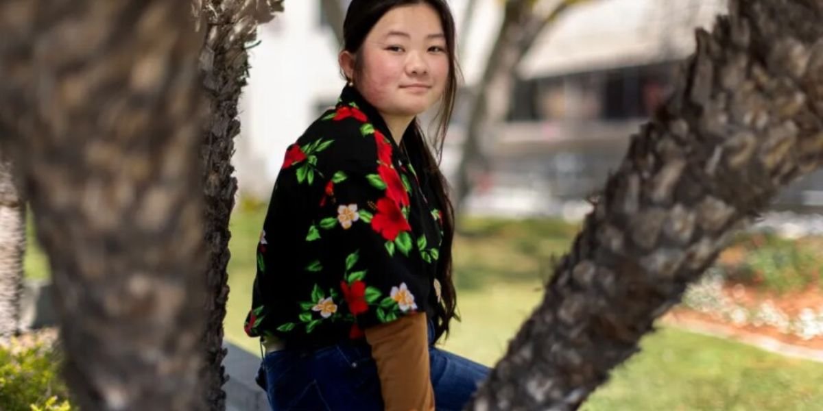 California children with immigrant parents seek financial aid despite the possibility of deportation