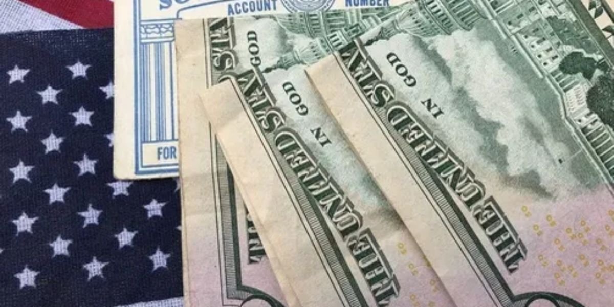 Two-income retired couples may lose $18,100 per year in Social Security in 2033