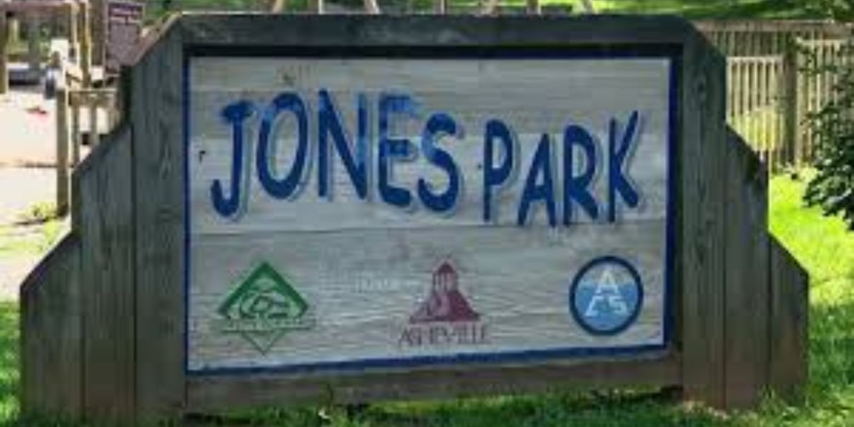 What Locals Say Makes Jones Park the Heart of Asheville